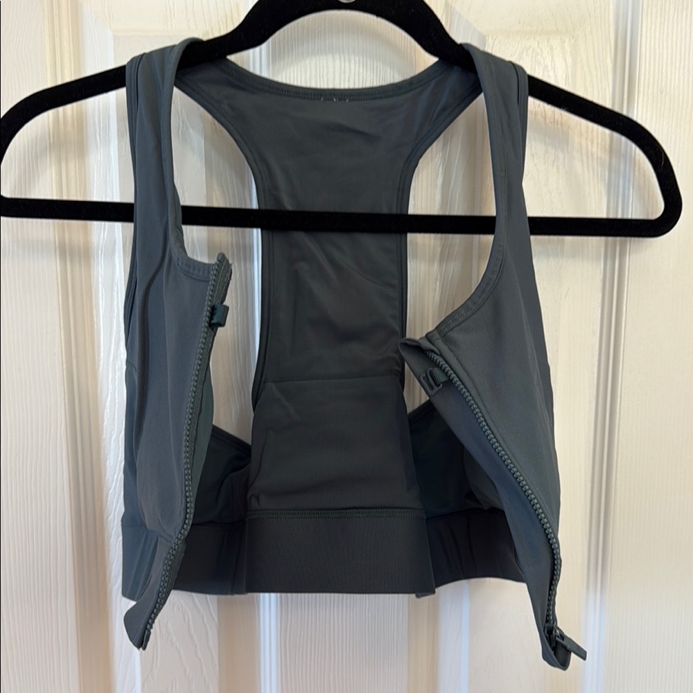 Fabletics On the Go Green/grey Sports Bra with Front Zipper - Picture 4 of 4